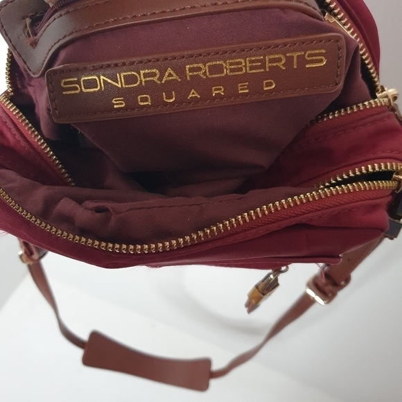 Sandra Roberts Squared Crossbody Bag - Picture 9 of 12